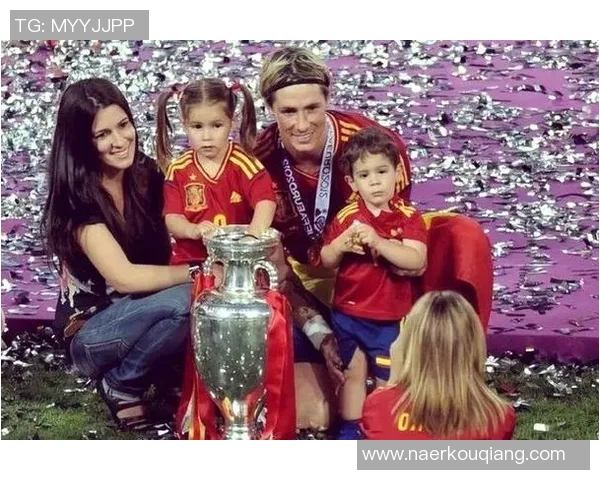 女人与足球明星的奇妙邂逅视频揭示了爱情与梦想的交织瞬间